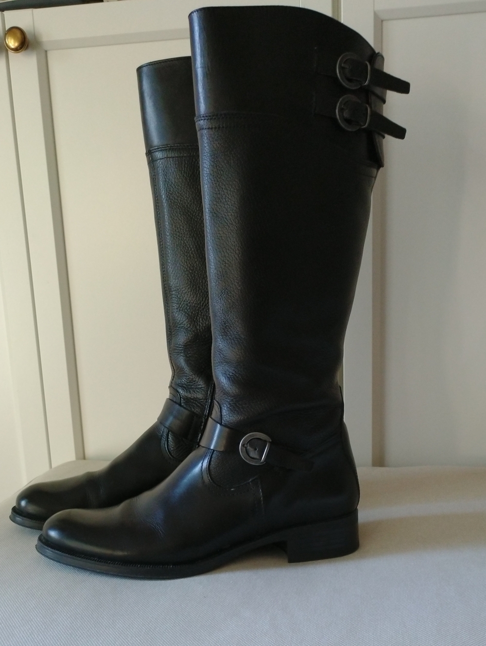 Aldo Tall Black Leather Boots with buckles, size 40 - Picture 4 of 13